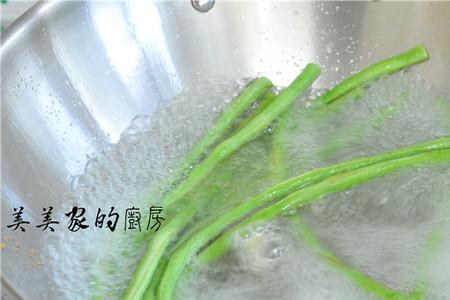 油炸无丝豆角的做法
