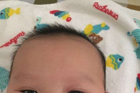 为什么小孩子一直冲着我笑