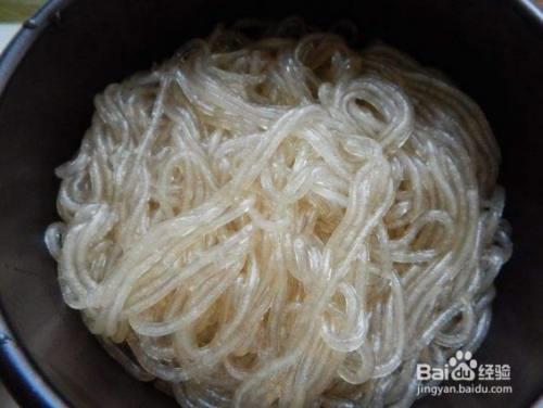 热水泡粉条的正确方法