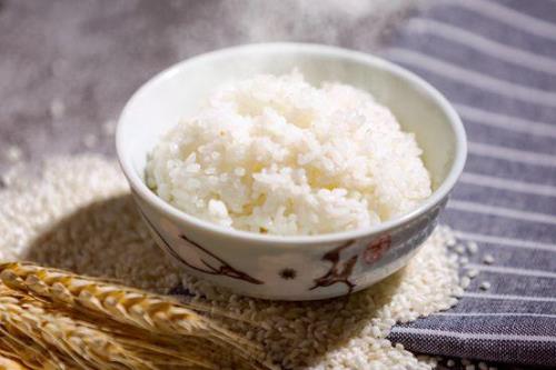 米饭含在嘴里为什么会觉得甜