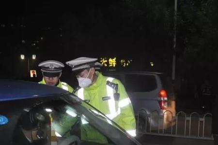 8度的酒喝多少能查到酒驾