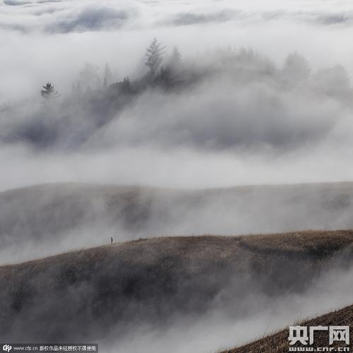 云雾缭绕是什么意思