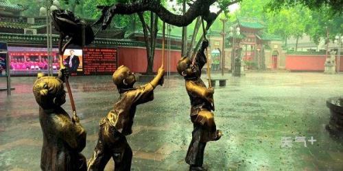 为什么下雨天不能去庙里