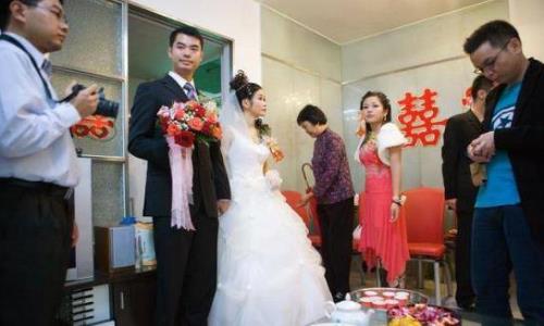 姑父去世多久可以办婚礼