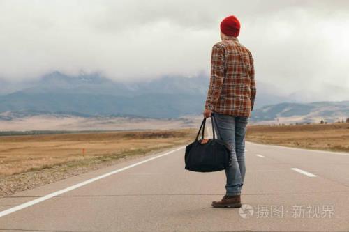 男人的道路原唱完整版是什么调