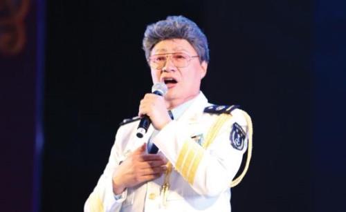 乌苏里船歌原唱胡松华