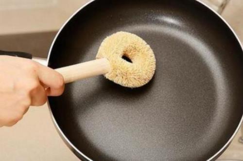 锅生锈的清洗方法