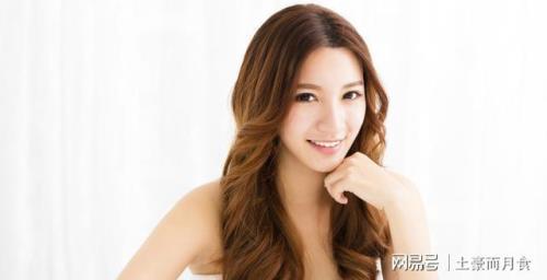 已婚男人被女人迷住后的表现