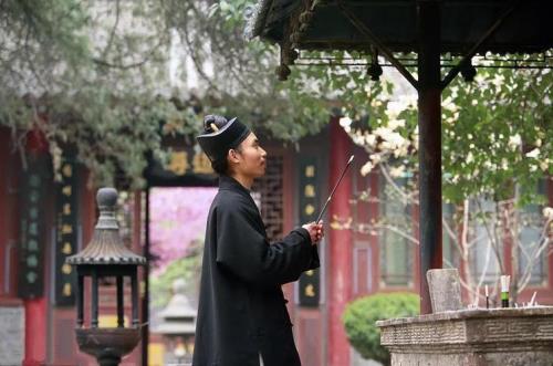 每天怎么给师父请安