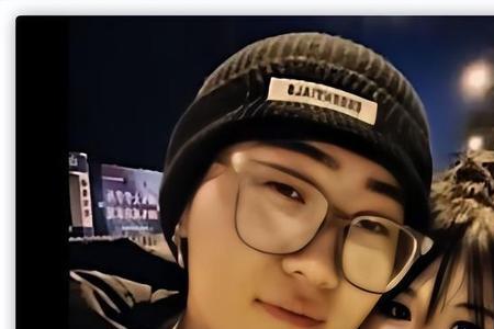 为爱冲锋的勇士男主叫什么名字