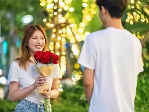 相亲女突然冷淡需要问清楚吗