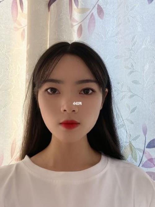 为什么手机拍出来的脸很大