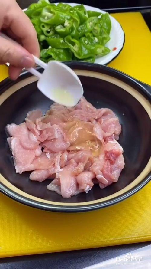 如何炒肉不出水