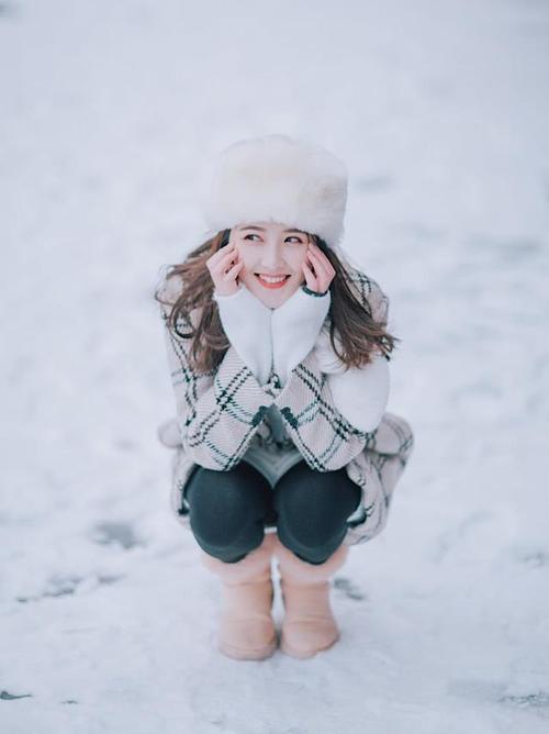 雪景拍照怎样摆姿势