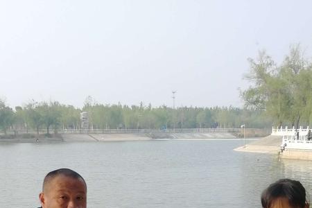 伯伯和叔叔哪个亲
