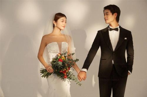 婚纱照在高温室内会变色