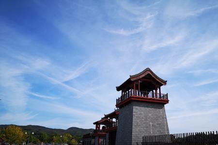 长城是公元什么时候建的