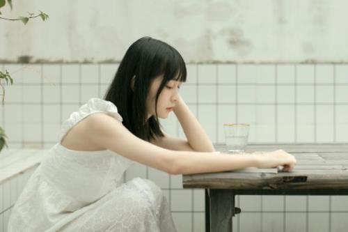 女人喜欢威猛的还是清秀的男人