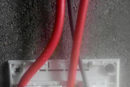插座三根线l和n表示什么