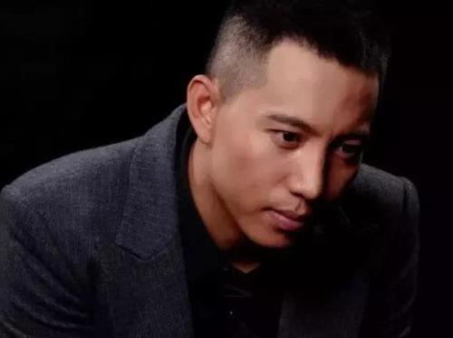 谷智鑫和王雷是不是长得挺像