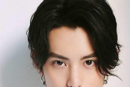 2022年王鹤棣多少岁