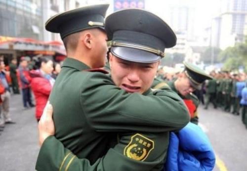 服兵役多长时间可以探亲