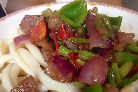 大肉拌面的家常做法