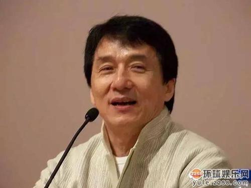 为什么成龙叫大哥