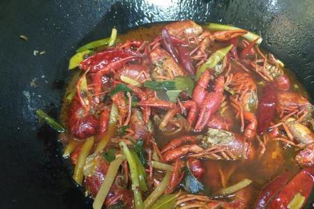 怕小龙虾夹手可以煮一下再洗吗