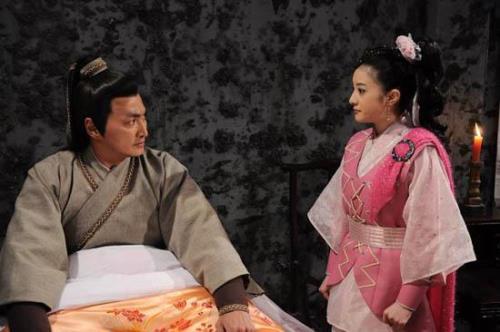 展昭发现艾虎是女儿身