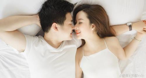 女生枕男生肩膀男生想什么