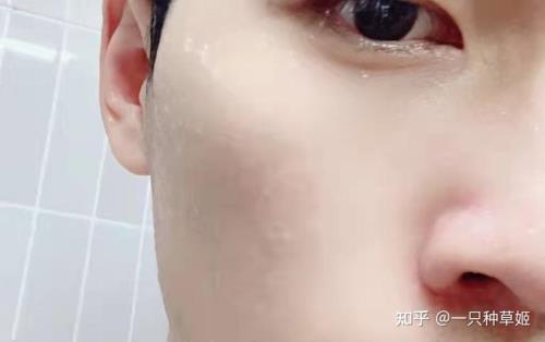 亲亲之后要洗脸嘛