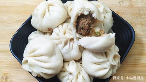 长茄子馅包子的做法