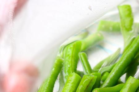 长豆角冷冻储存的方法