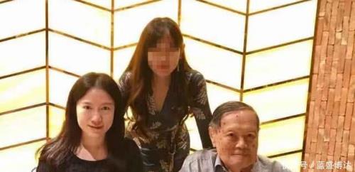 杨振宁儿子叫翁帆什么