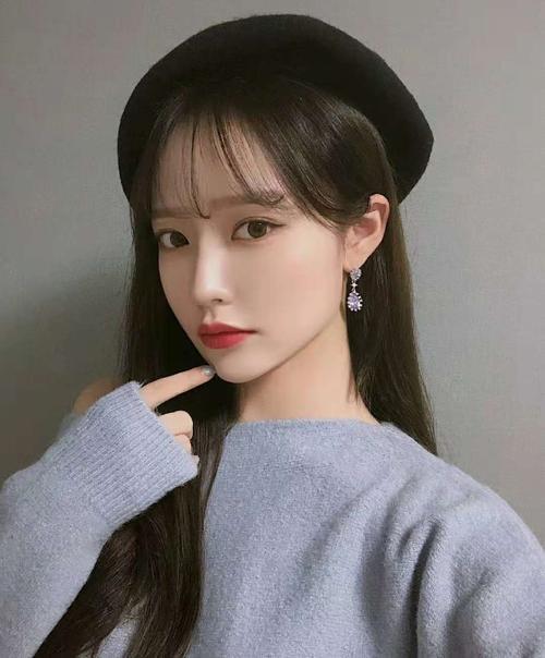 瓜子脸适合什么风格衣服