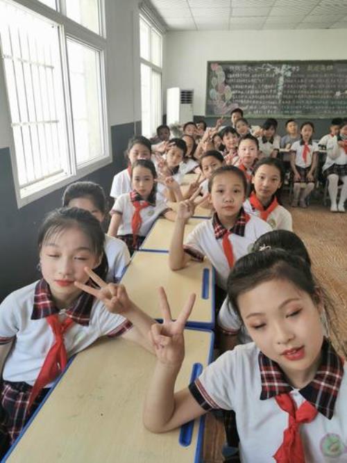 马上要上小学五年级了怎么形容