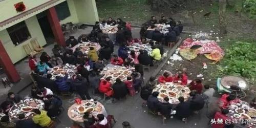 农村酒席请家族帮忙怎么写