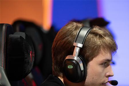 dota2es是谁