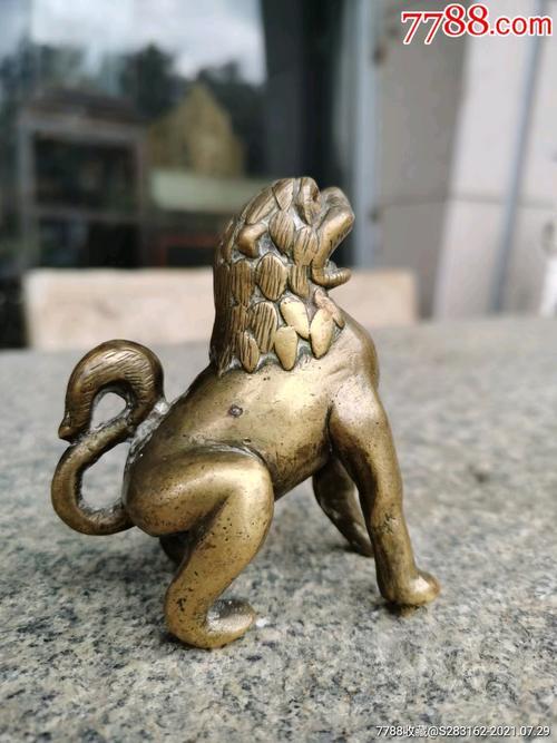 什么的铜狮填空