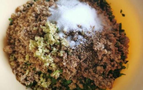 玉米油拌饺子馅用熟油吗