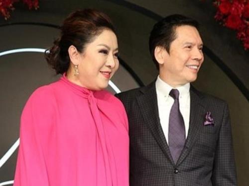 向太是向华强第一任太太吗