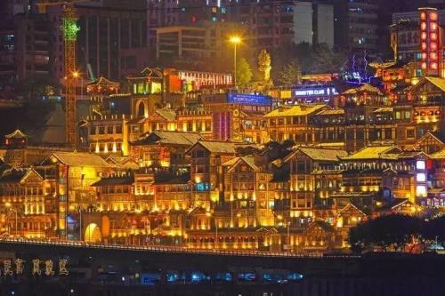 万州洪崖洞什么时候开放的
