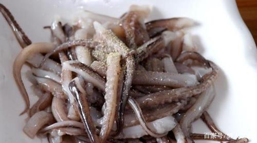 鱿鱼怎么杀和清洗