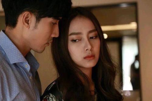 查理苏为什么叫女主未婚妻