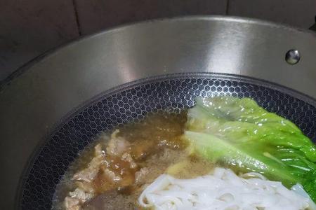 煮河粉要凉水还是热水