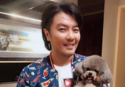 阿杜多大岁数了