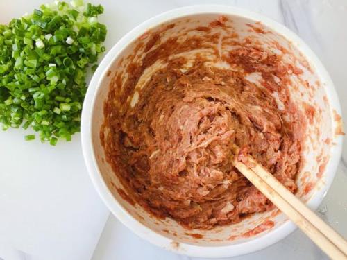郝大厨蒸肉龙做法