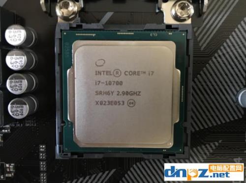 i7升八核和i7级六核哪个好
