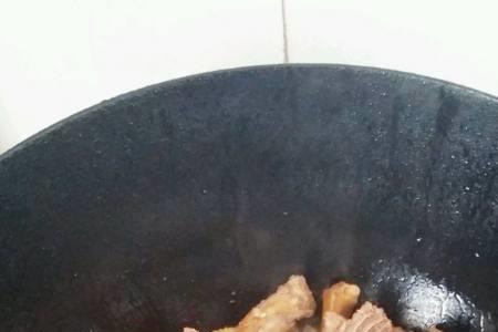 清炖炖鸭肉里面放啥好